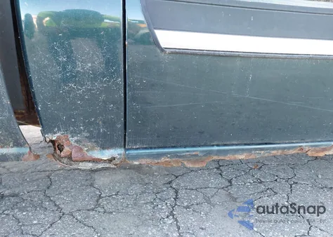 2004 Chevrolet Silverado 1500 z USA, uszkodzony, nr VIN 1GCEK14V84E154086